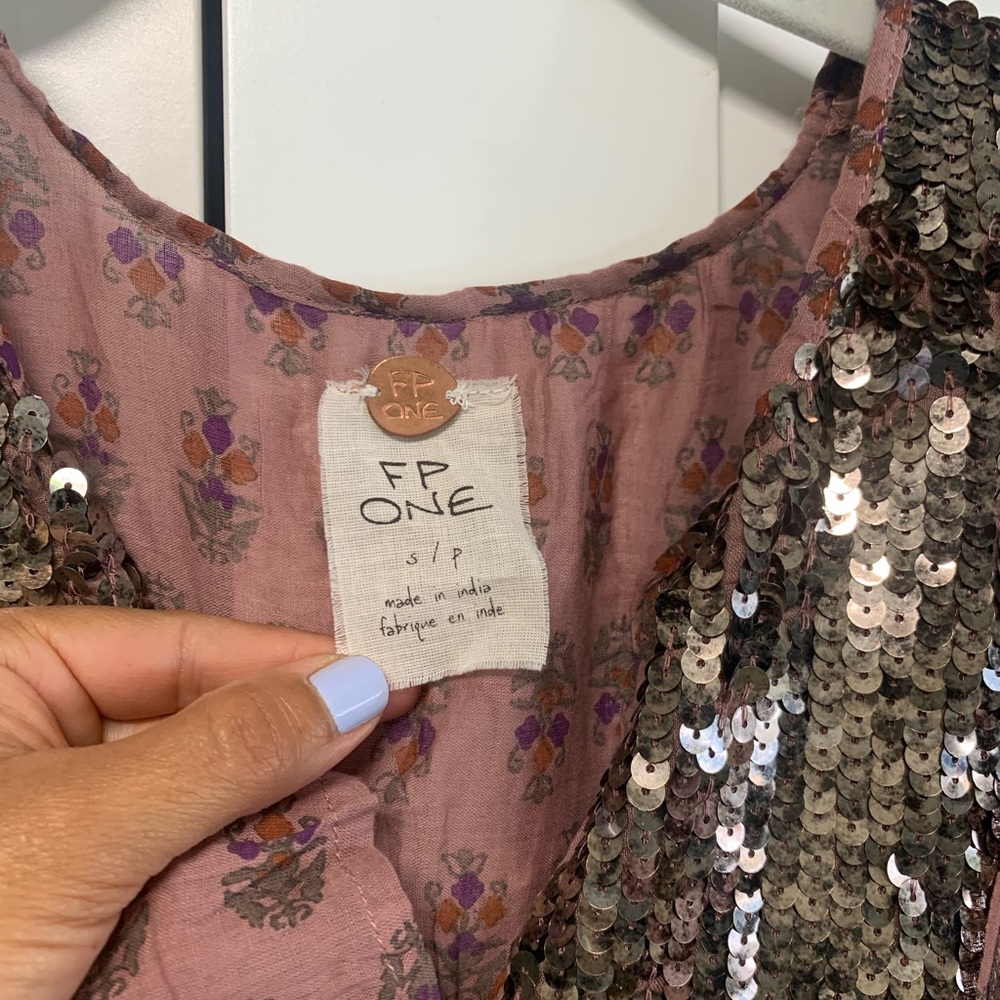 Pretty blouse - Picture 2 of 3